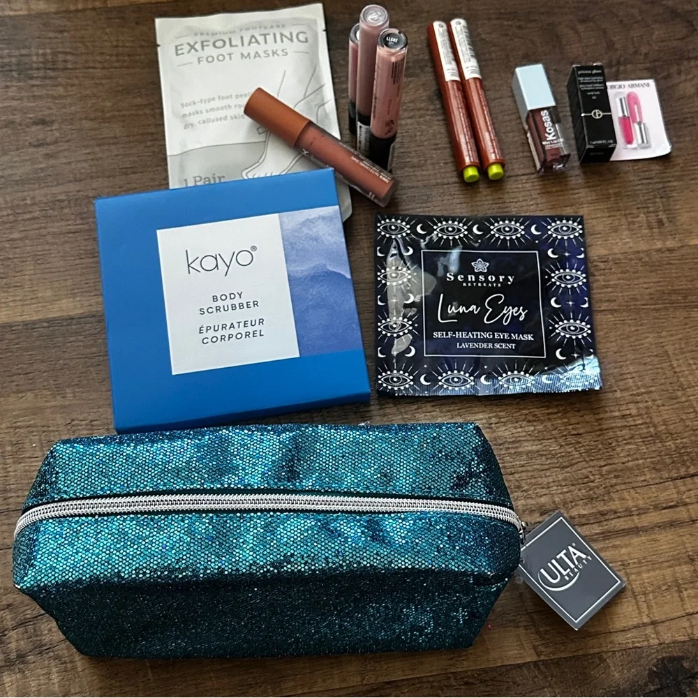 Beauty bag Lot of NYX lip glosses and more